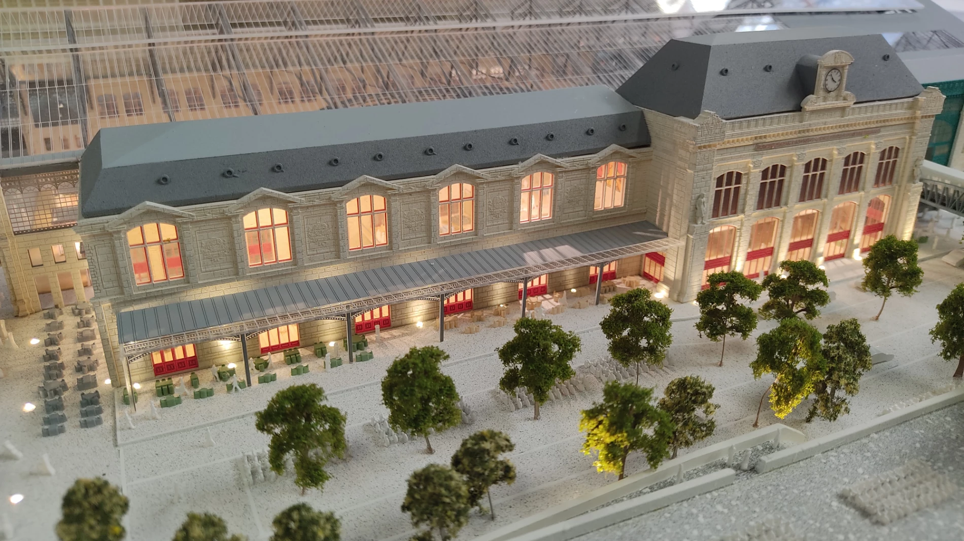 maquette centres commerciaux gare austerlitz atelier fau vue hauteur