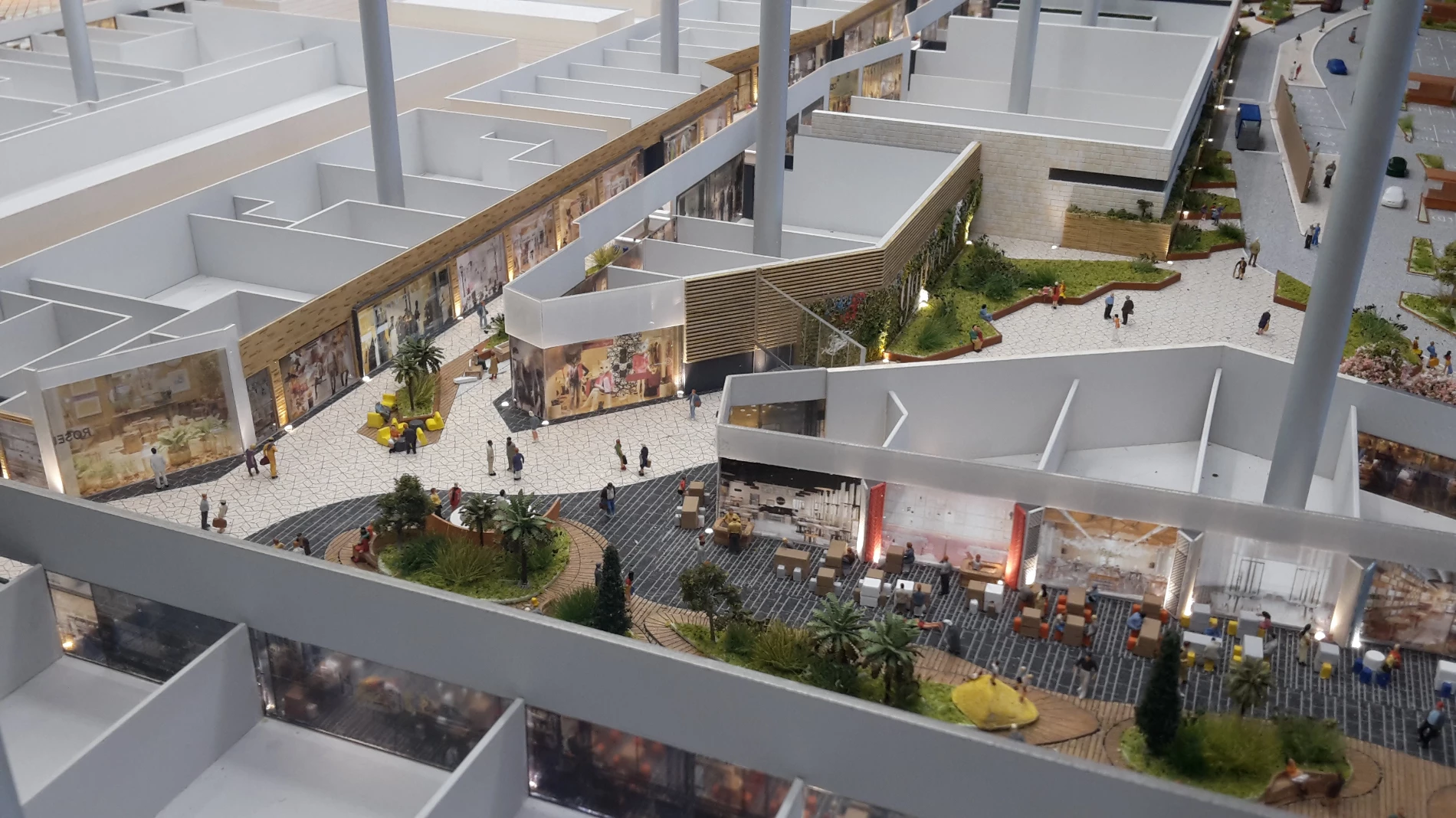 maquette centres commerciaux unibail garbera atelier fau